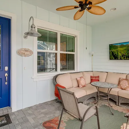 Beautiful Naples Getaway With Pool Access! Villa
